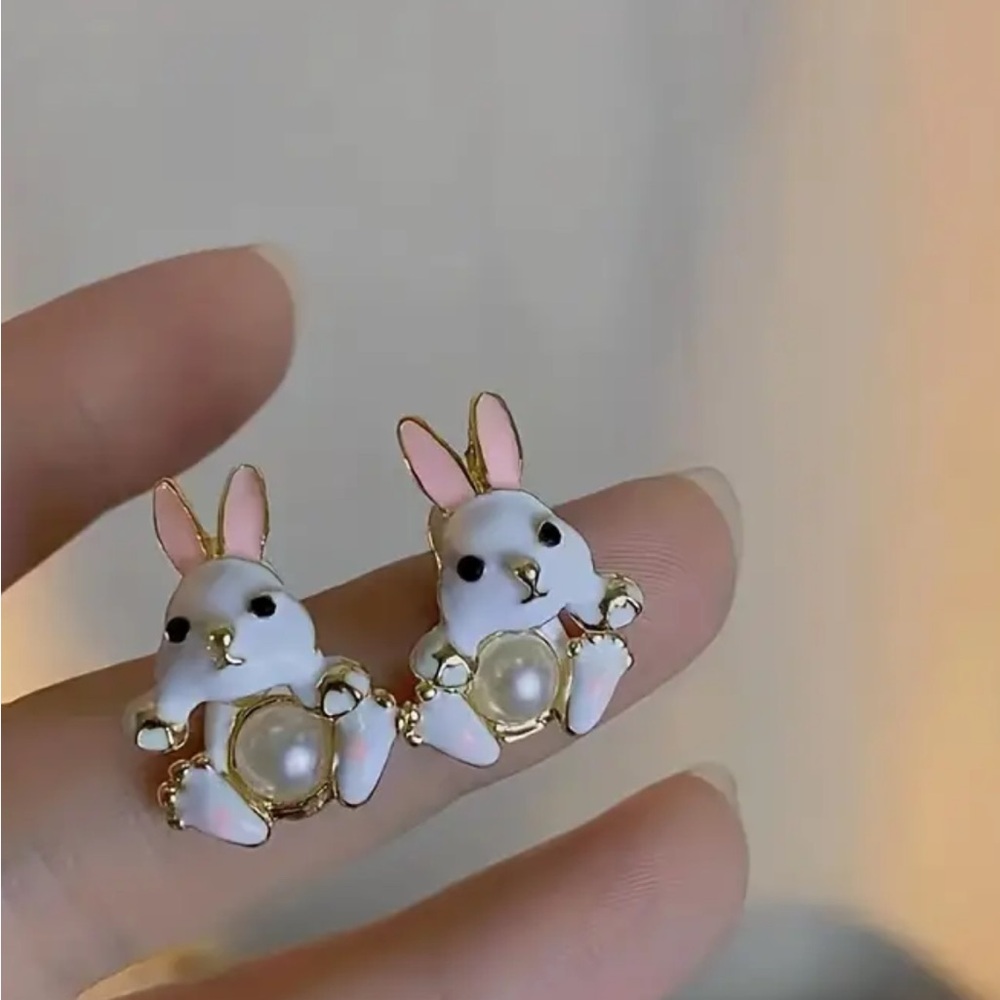 Rabbit Imitation Pearl Stud Earrings